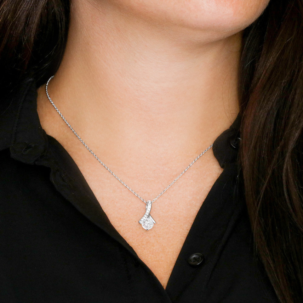 To My Daughter / Alluring Beauty Necklace