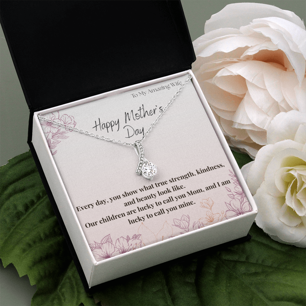 To My Amazing Wife / Alluring Beauty Necklace