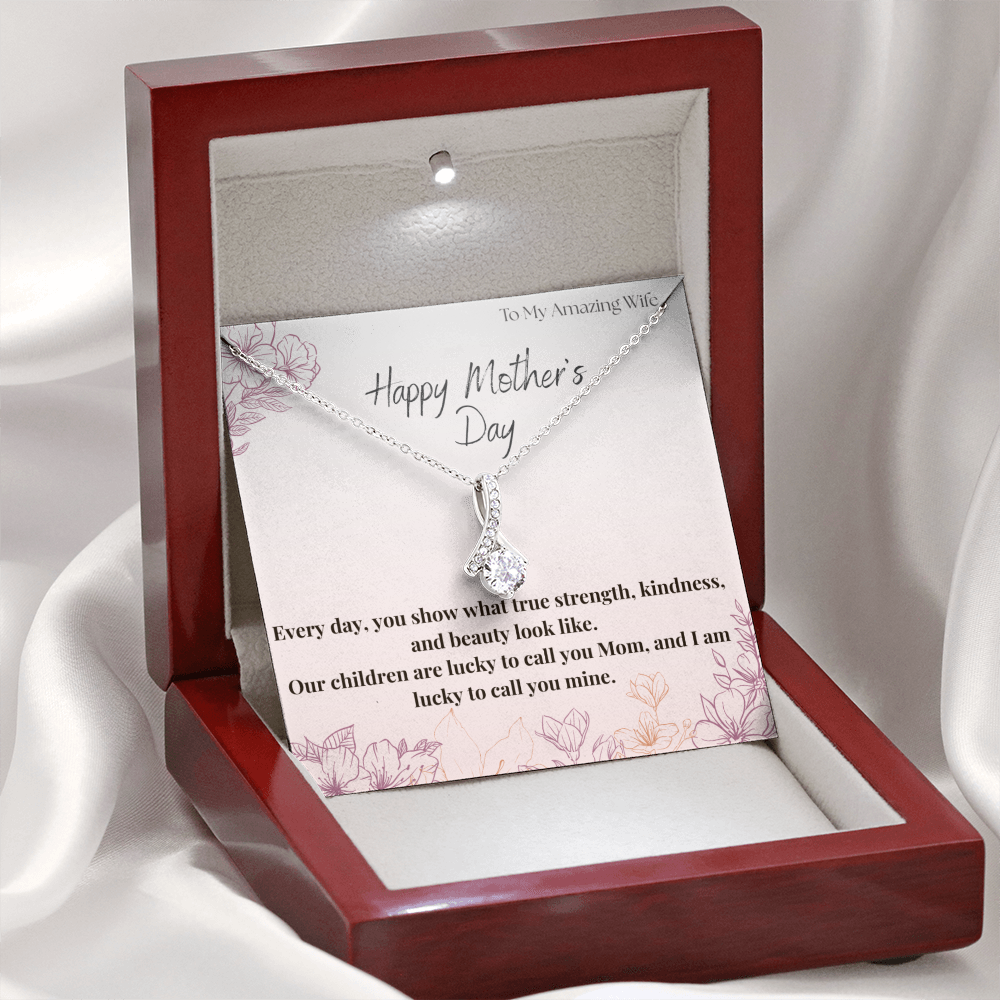 To My Amazing Wife / Alluring Beauty Necklace
